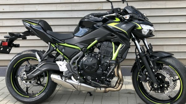 Kawasaki Z650 2022. Szezonnyitó ajánlat!