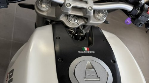 Ducati Monster 696 Akár 24KW!