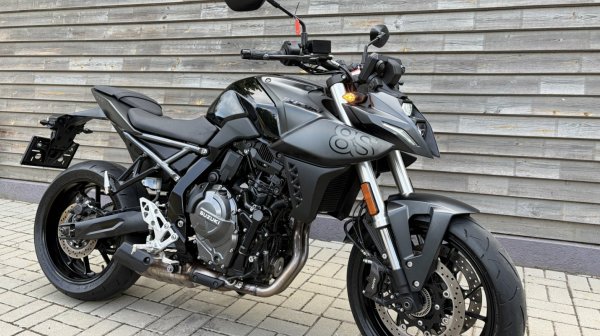 Suzuki GSX 8S