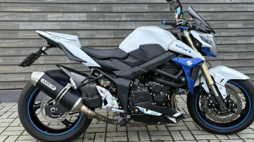 Suzuki GSR750