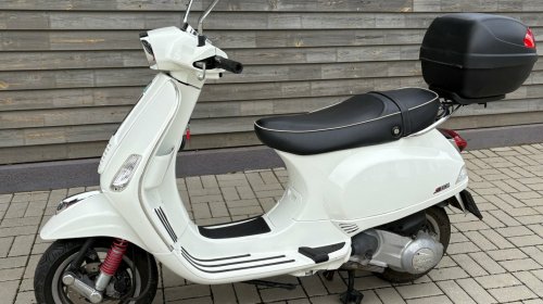 Piaggio Vespa LX150