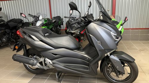 Y.Xmax125
