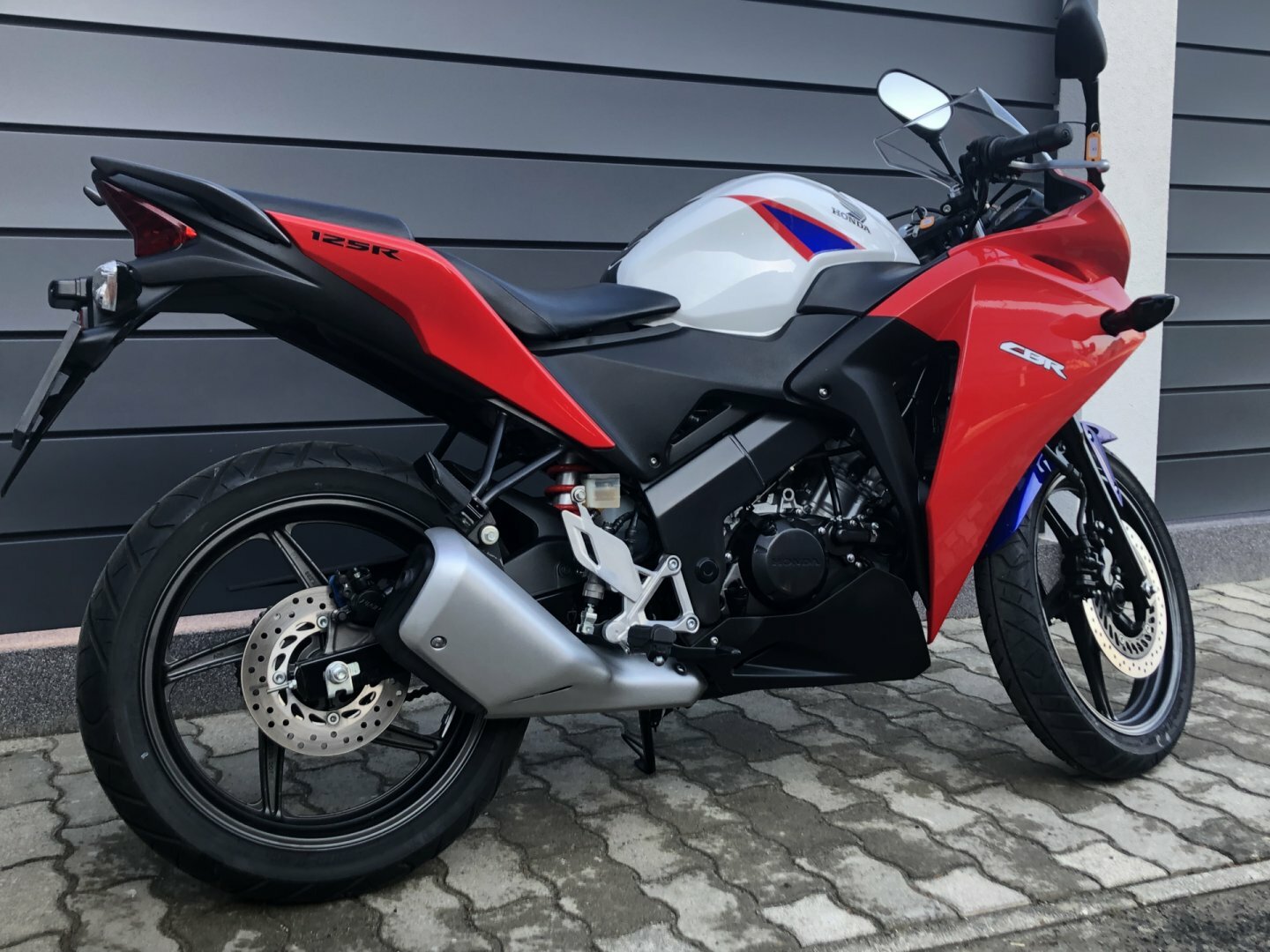 motor cbr125