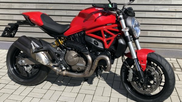 Ducati Monster 821