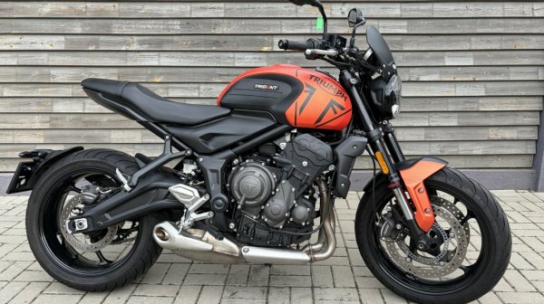 Triumph Trident 660 Orange